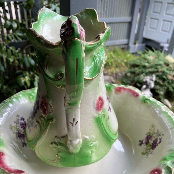 Antique Green Handpainted Floral Pitcher & Washbowl Set - Picture 3 of 15